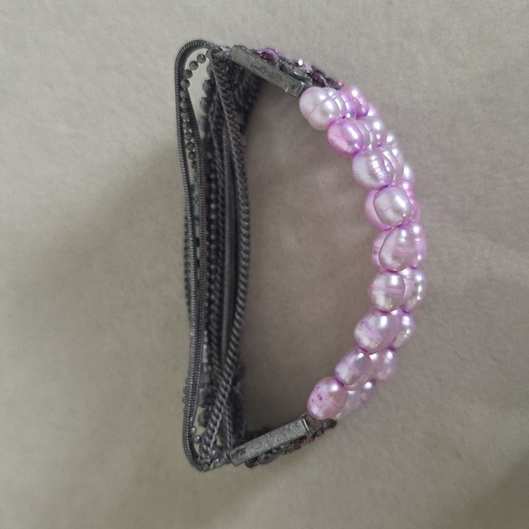 Silver Tone Multi Chain Lavender Dyed Baroque Pearls Enameled Stretch Bracelet - Picture 5 of 6